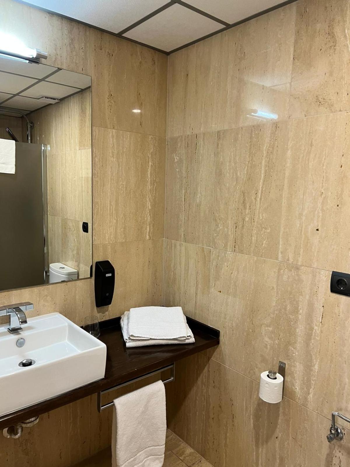 Vtz Hotel San Valero 사라고사 외부 사진